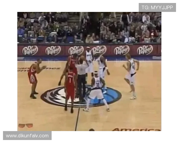 2014至2015赛季火箭与小牛的激烈对决回顾与分析