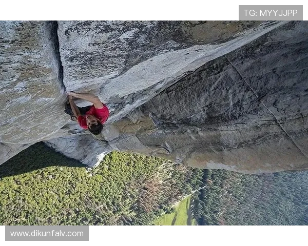 重庆攀岩队团队协作引发热议背后的争议与思考